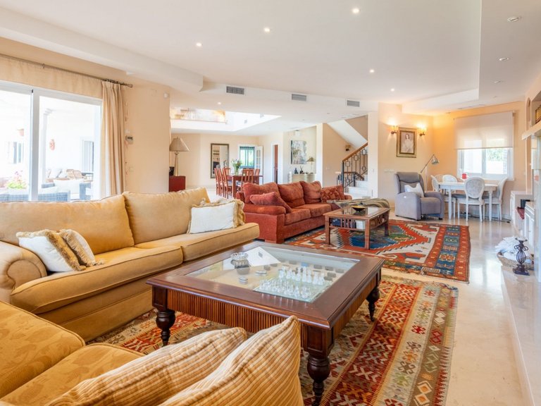 Apartment for Sale  in Benahavis, Malaga 29