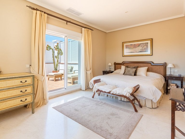 Apartment for Sale  in Benahavis, Malaga 26