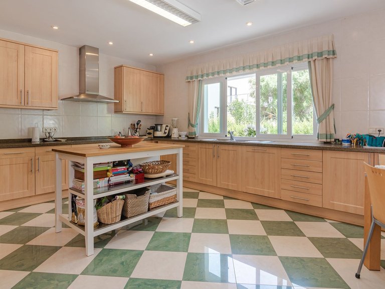 Apartment for Sale  in Benahavis, Malaga 35