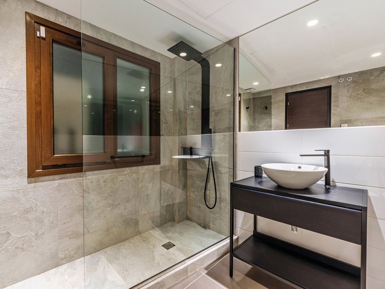 Apartment for Sale  in Marbella, Malaga 18