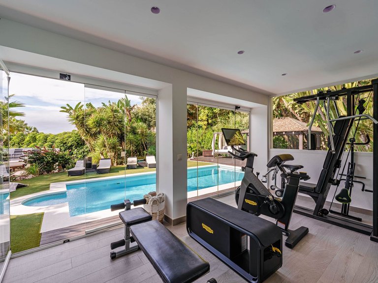 Apartment for Sale  in Marbella, Malaga 33