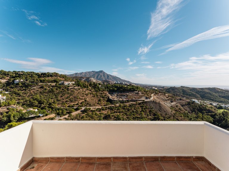 Apartment for Sale  in Benahavis, Malaga 43