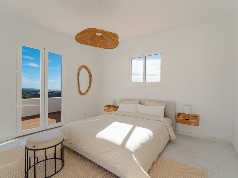 Apartment for Sale  in Benahavis, Malaga 37