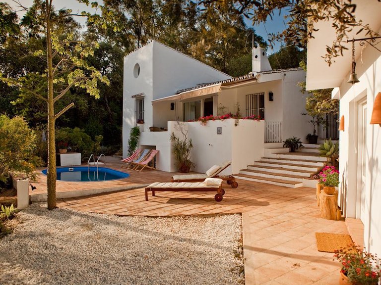Apartment for Sale  in Estepona, Malaga 1