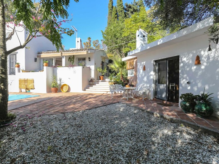 Apartment for Sale  in Estepona, Malaga 2