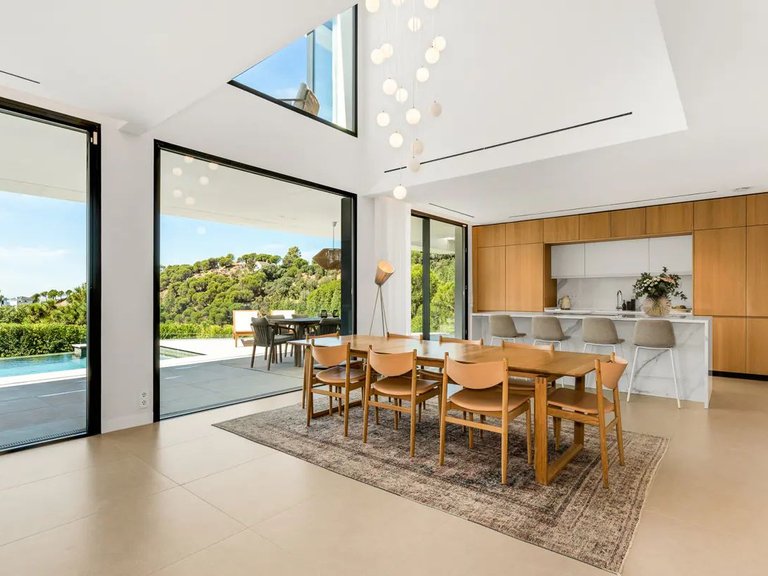 Apartment for Sale  in Benahavis, Malaga 9