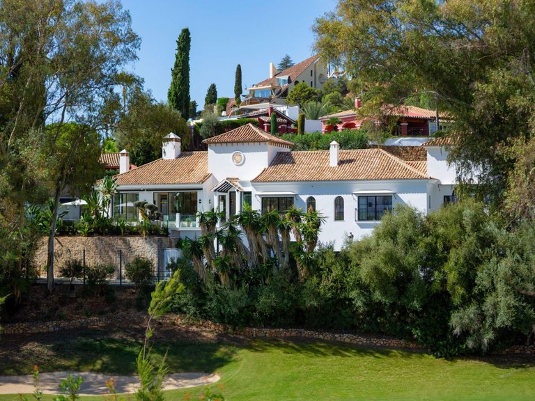 Apartment for Sale  in Benahavis, Malaga 41