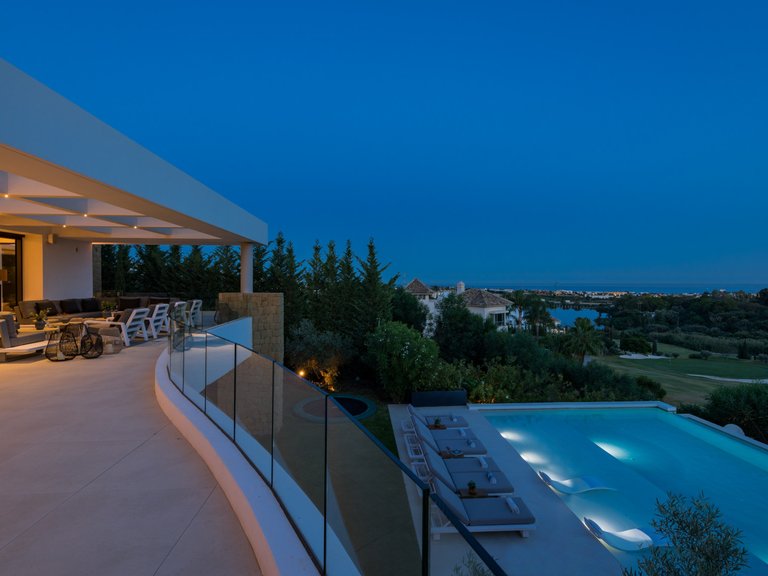 Apartment for Sale  in Benahavis, Malaga 51