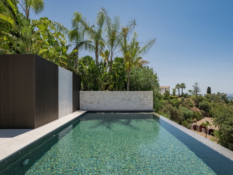 Apartment for Sale  in Marbella, Malaga 3