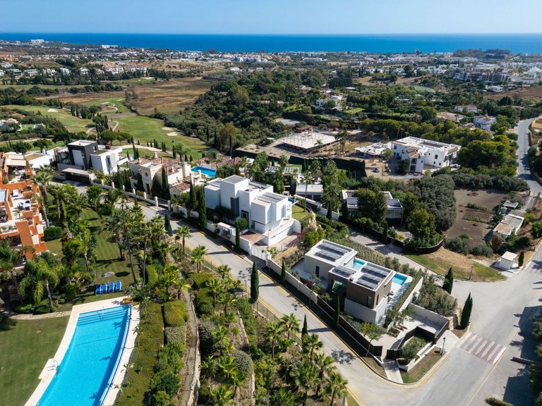 Apartment for Sale  in Benahavis, Malaga 41