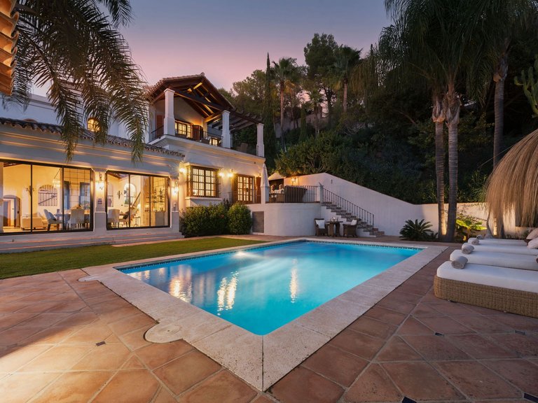Apartment for Sale  in Benahavis, Malaga 31