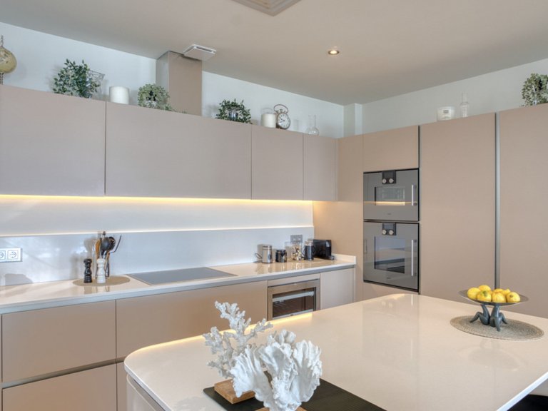 Apartment for Sale  in Marbella, Malaga 10