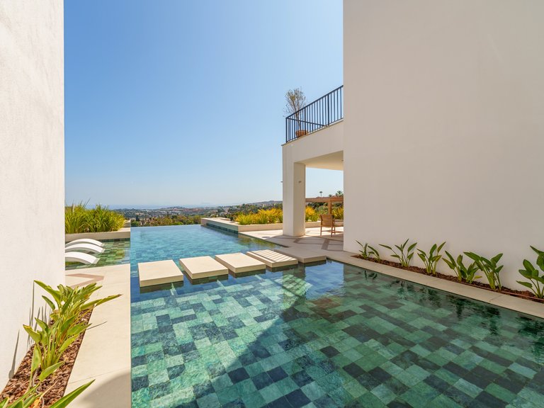 Apartment for Sale  in Benahavis, Malaga 49