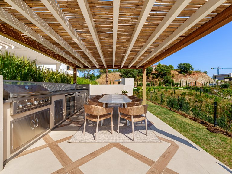 Apartment for Sale  in Benahavis, Malaga 6