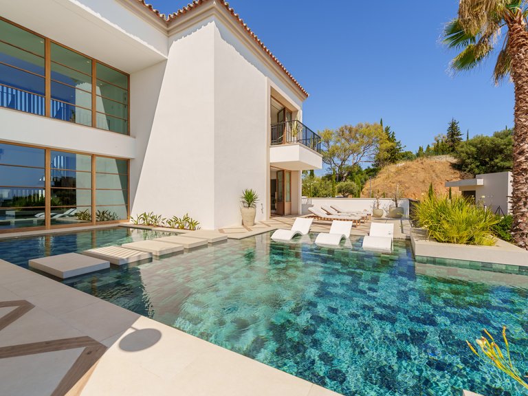 Apartment for Sale  in Benahavis, Malaga 47