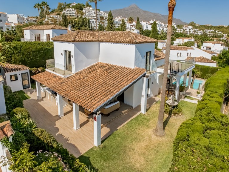 Apartment for Sale  in Marbella, Malaga 33