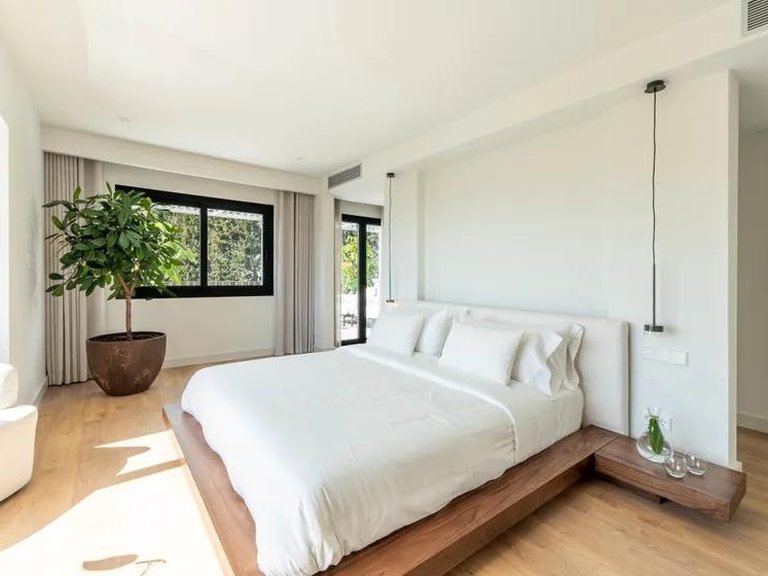 Apartment for Sale  in Marbella, Malaga 20