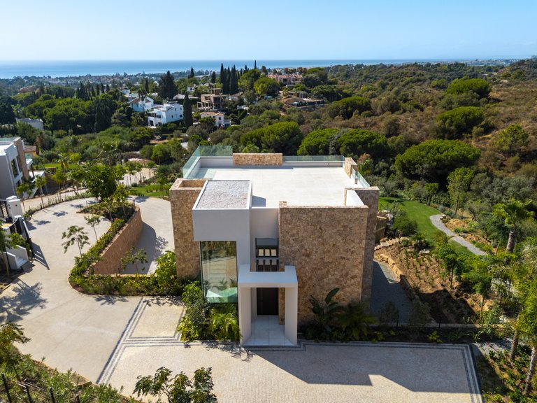 Apartment for Sale  in Marbella, Malaga 31