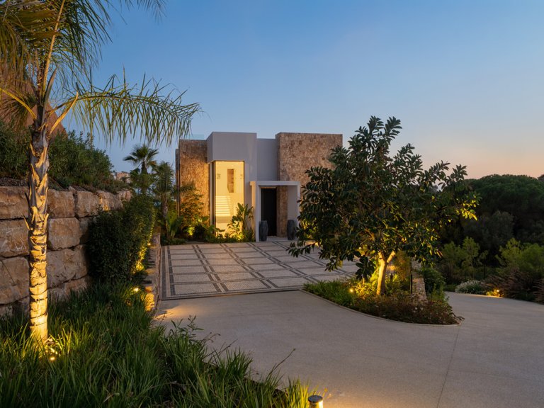 Apartment for Sale  in Marbella, Malaga 27