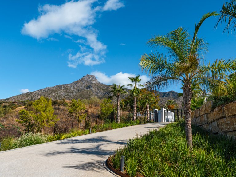 Apartment for Sale  in Marbella, Malaga 30
