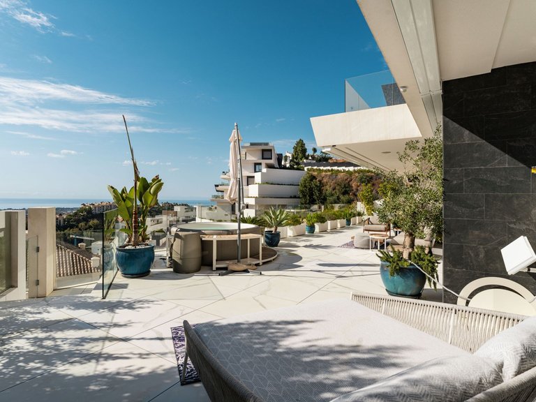 Apartment for Sale  in Benahavis, Malaga 12