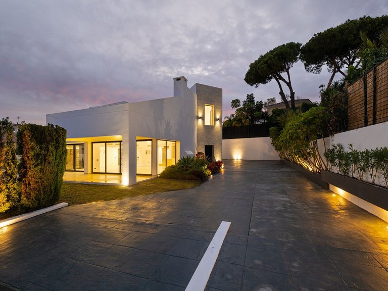 Apartment for Sale  in San Pedro De Alcantara, Malaga 47