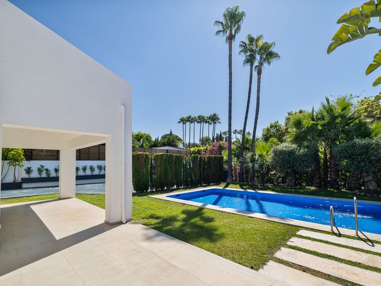 Apartment for Sale  in San Pedro De Alcantara, Malaga 44