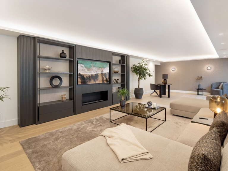 Apartment for Sale  in Marbella, Malaga 11