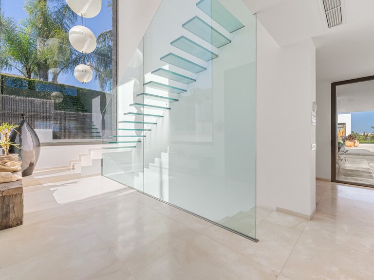 Apartment for Sale  in Marbella, Malaga 15