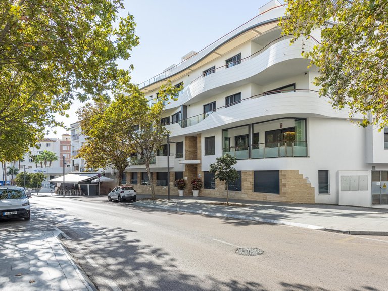 Apartment for Sale  in Estepona, Malaga 1