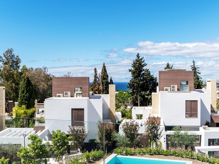 Apartment for Sale  in Marbella, Malaga 28