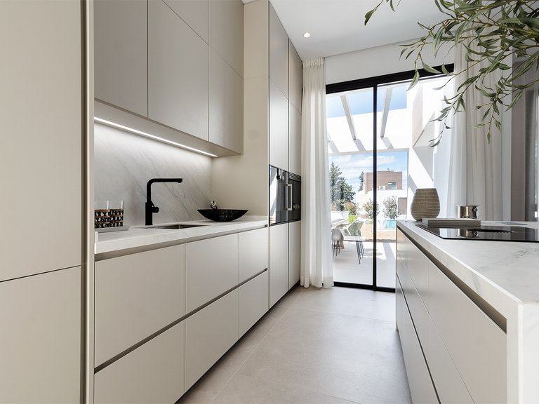 Apartment for Sale  in Marbella, Malaga 13