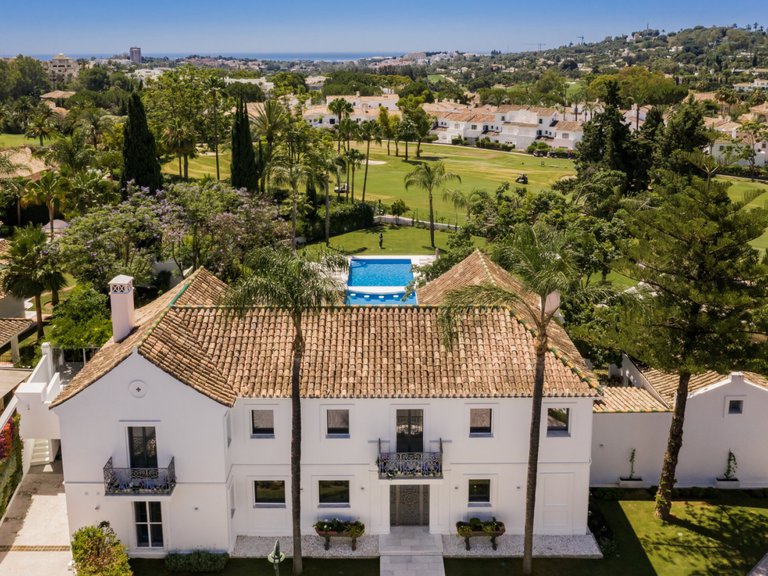 Apartment for Sale  in Marbella, Malaga 24