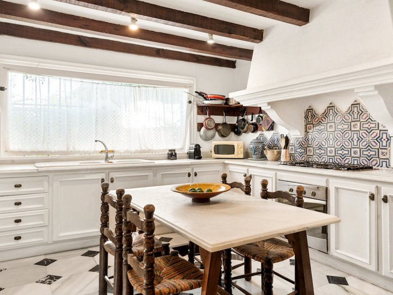 Apartment for Sale  in Benahavis, Malaga 7