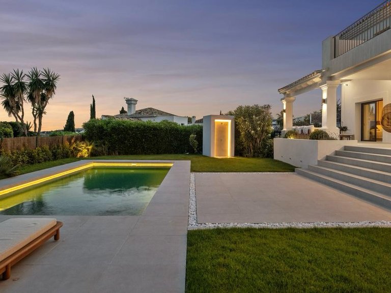 Apartment for Sale  in Marbella, Malaga 22