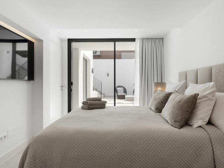 Apartment for Sale  in Marbella, Malaga 25