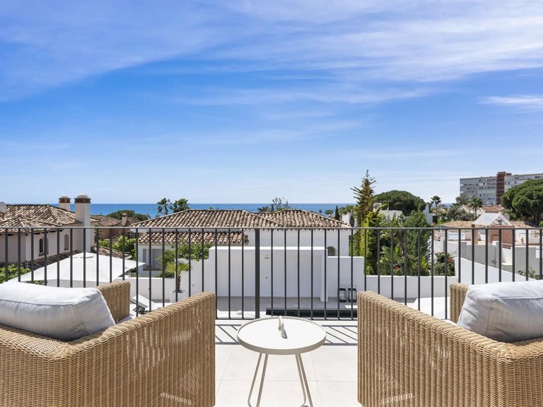 Apartment for Sale  in Marbella, Malaga 20