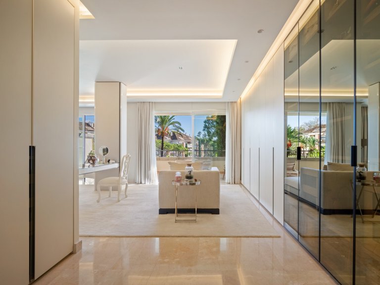 Apartment for Sale  in Marbella, Malaga 19