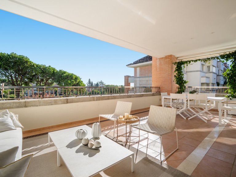 Apartment for Sale  in Marbella, Malaga 3