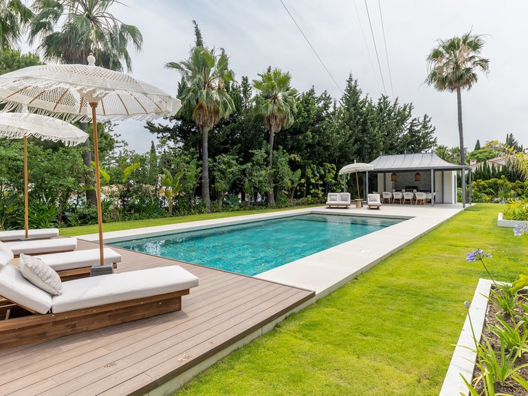Apartment for Sale  in Estepona, Malaga 38