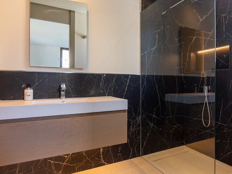 Apartment for Sale  in Benahavis, Malaga 25