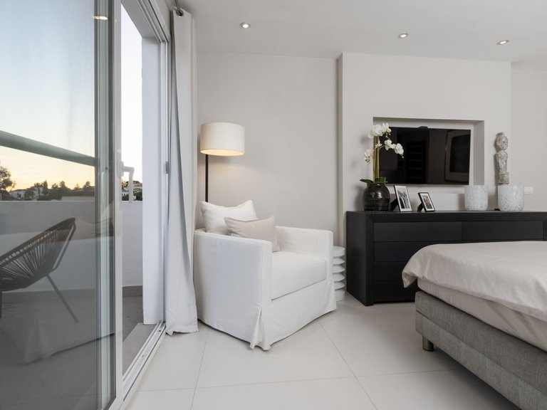 Apartment for Sale  in Marbella, Malaga 28