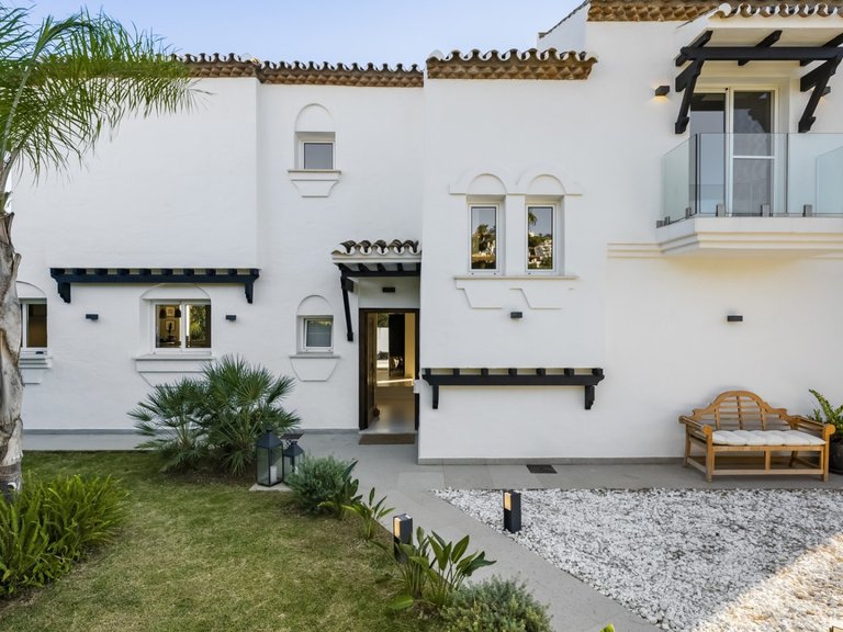 Apartment for Sale  in Marbella, Malaga 33
