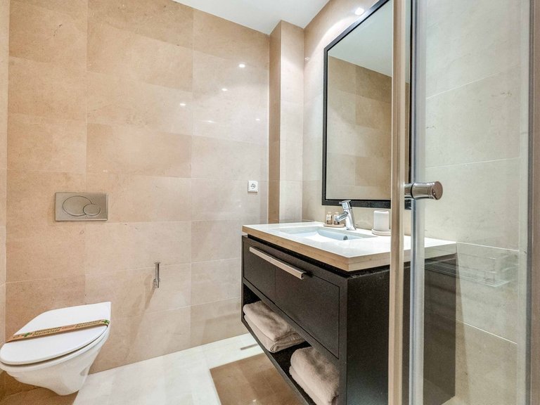 Apartment for Sale  in Benahavis, Malaga 18