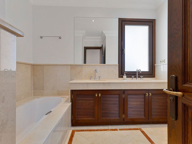 Apartment for Sale  in San Pedro De Alcantara, Malaga 27