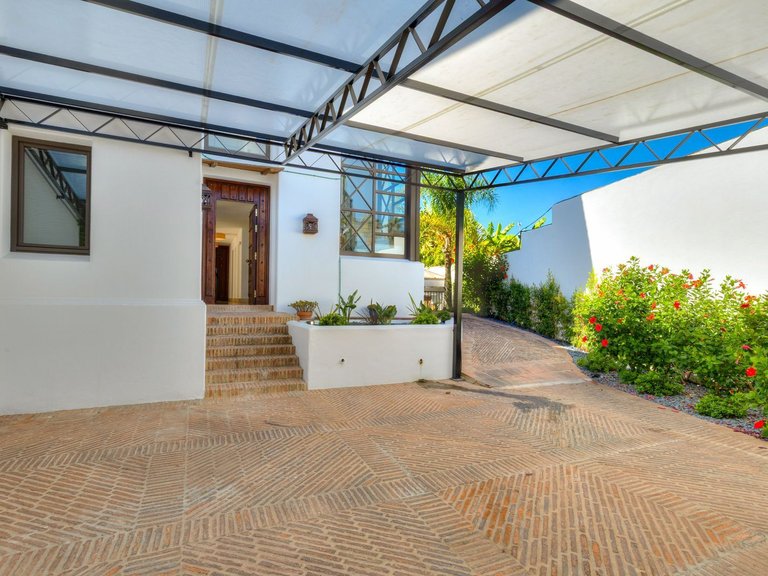 Apartment for Sale  in San Pedro De Alcantara, Malaga 17