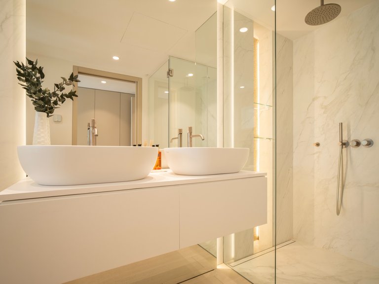 Apartment for Sale  in Marbella, Malaga 12