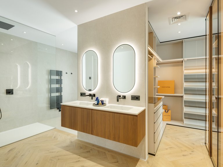 Apartment for Sale  in Benahavis, Malaga 13
