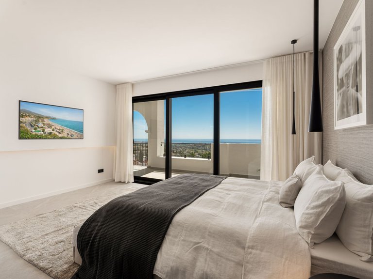 Apartment for Sale  in Benahavis, Malaga 22