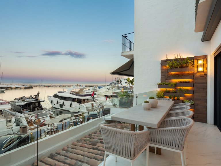 Apartment for Sale  in Marbella, Malaga 3